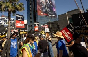 Protesto da greve dos roteiristas de Hollywood (Foto: Emma McIntyre Getty Images via AFP)