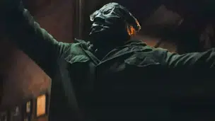 Charada em "Batman 2022" (Foto: Warner Bros. / Adoro Cinema) Charada em "Batman 2022" (Foto: Warner Bros. / Adoro Cinema)